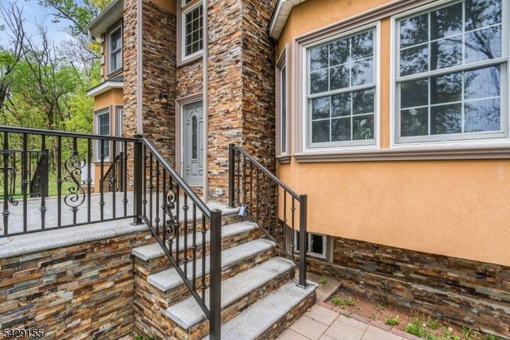 Property Photo:  1121 N Washington Ave  NJ 08812 