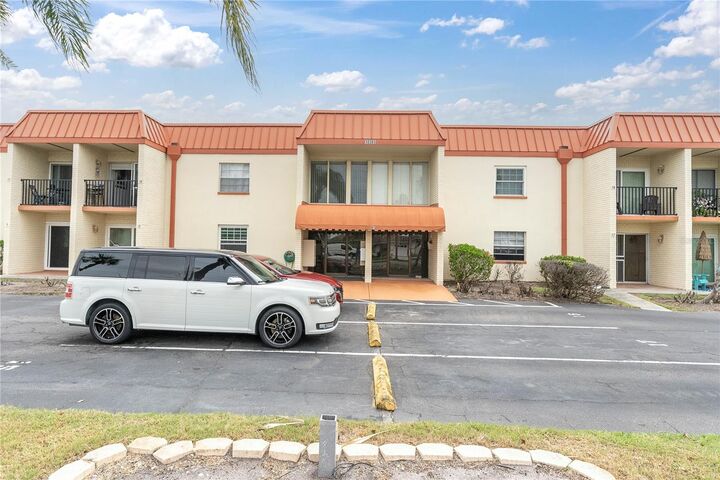 Property Photo:  10365 Paradise Boulevard 4  FL 33706 