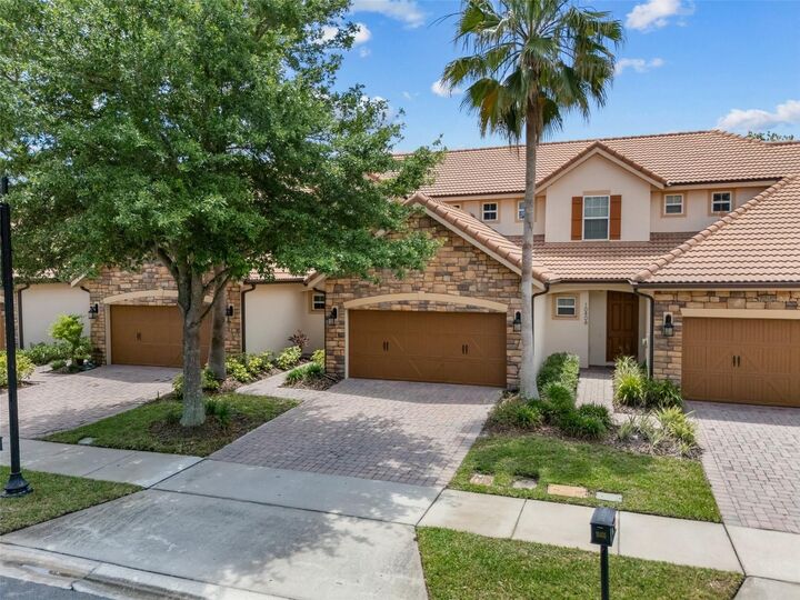 Property Photo:  10410 Belfry Circle  FL 32832 