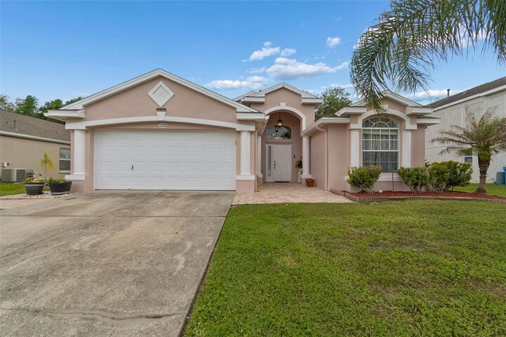 Property Photo:  1223 Timber Trace Drive  FL 33543 