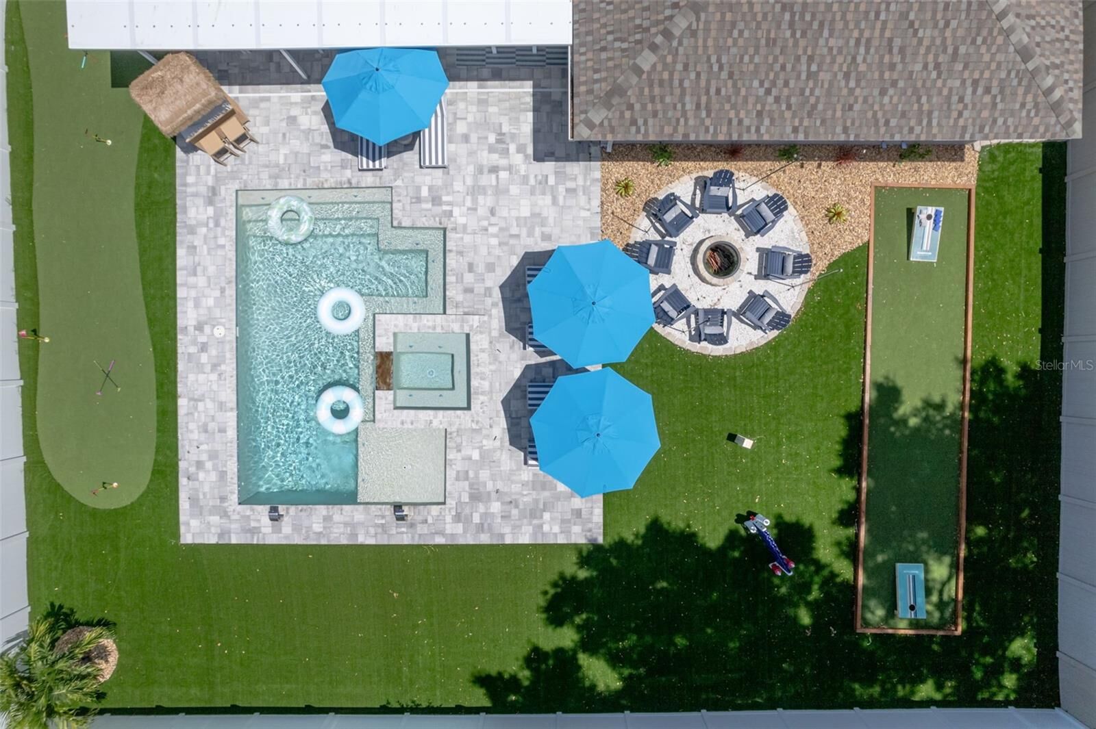 Property Photo:  10656 Frances Lane  FL 33774 