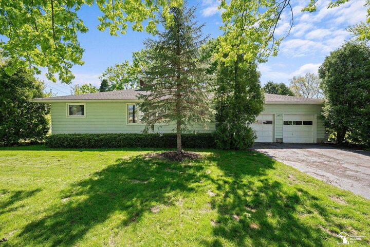 Property Photo:  1880 Meadow Drive  MI 48162 