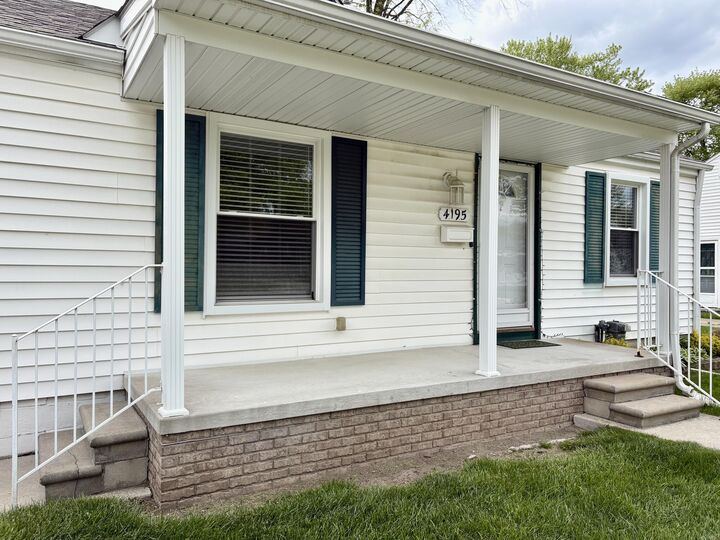Property Photo:  4195 Griffith Avenue  MI 48072 