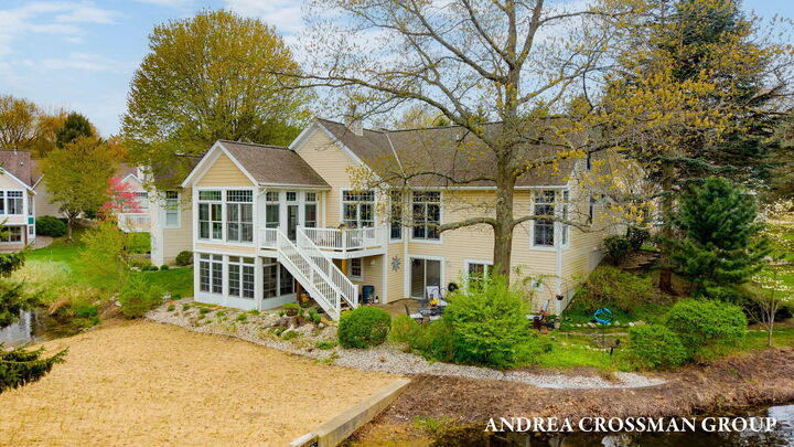 Property Photo:  1013 Pebble Stone Court  MI 49424 