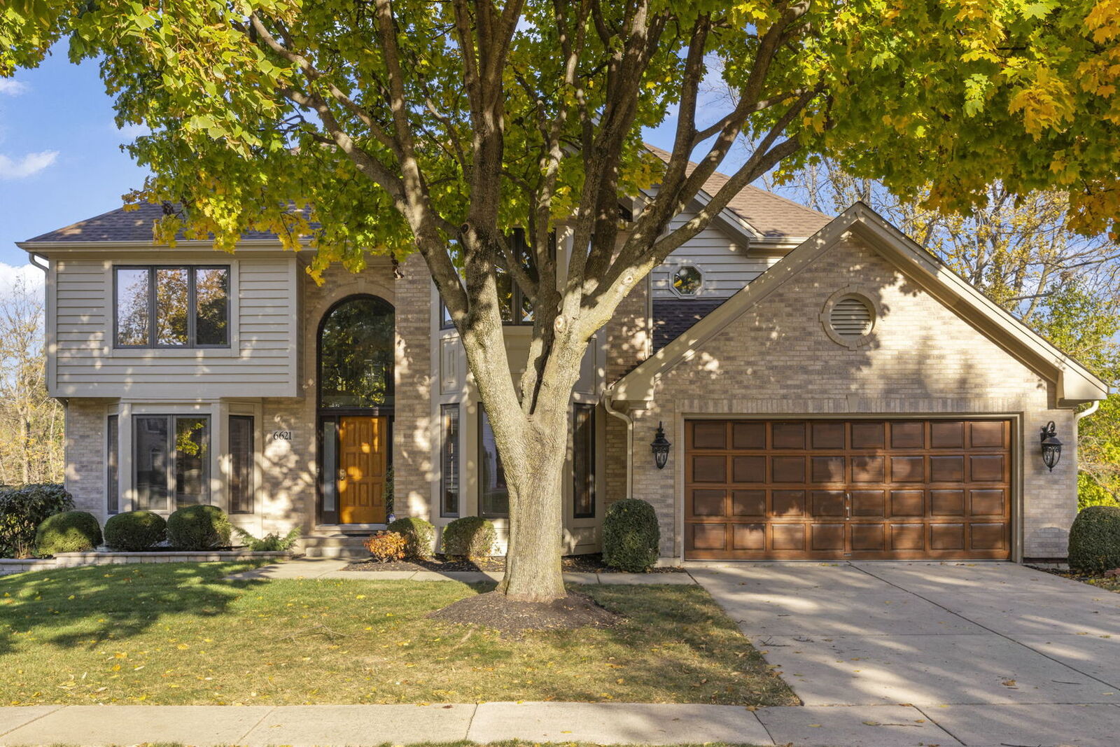 Property Photo:  6621 Greene Road  IL 60517 