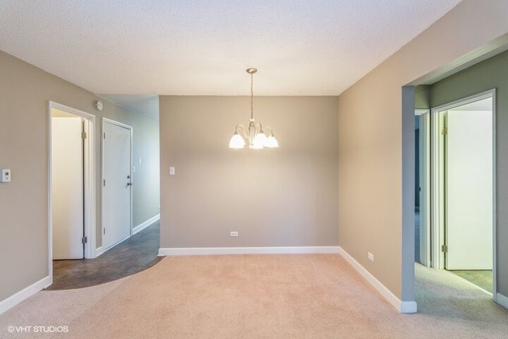 Property Photo:  