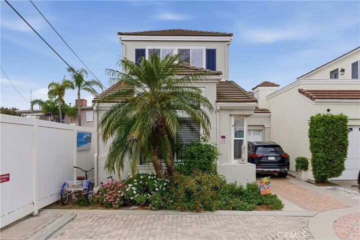Property Photo:  700 Lido Park Drive 14  CA 92663 