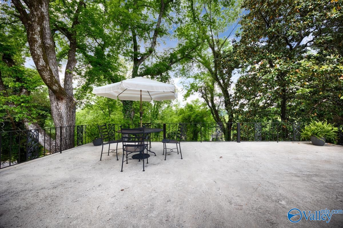 Property Photo:  1501 Big Cove Road  AL 35801 