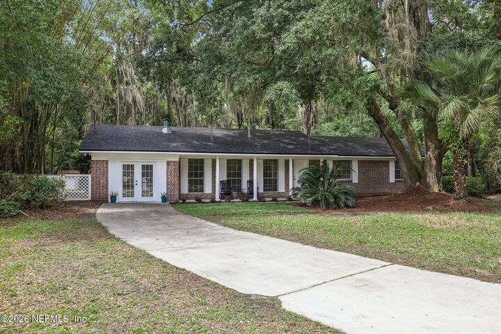 Property Photo:  1315 River Court  FL 32043 