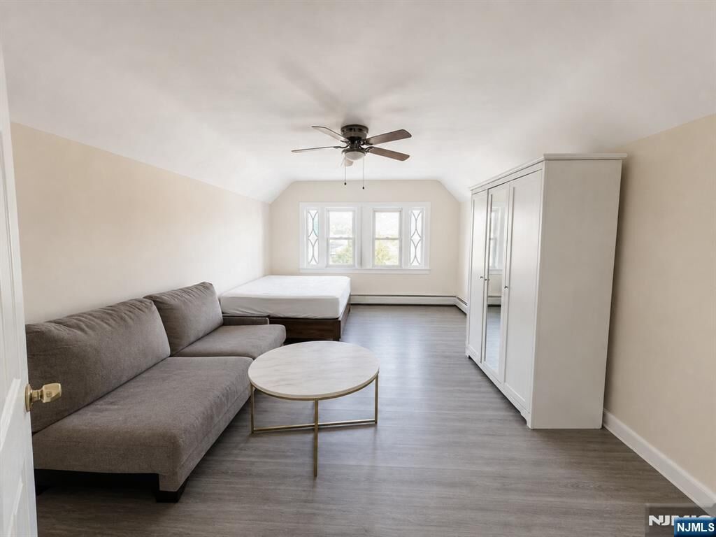 Property Photo:  270 Pacific Street 3  NJ 07503 