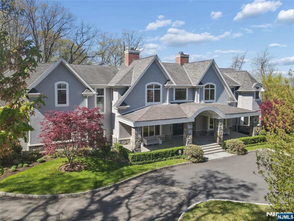 Property Photo:  351 Lewelen Circle  NJ 07631 