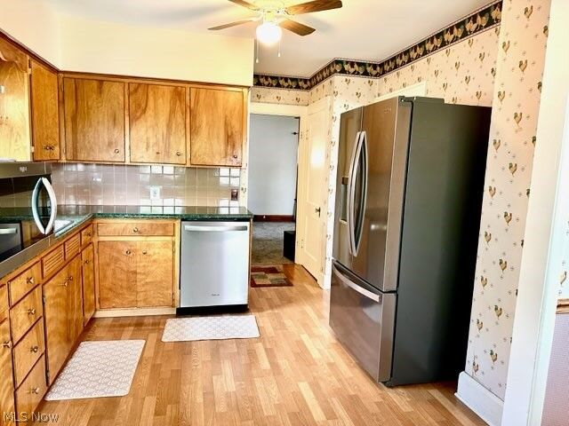 Property Photo: 530 N Bentley OH 44446