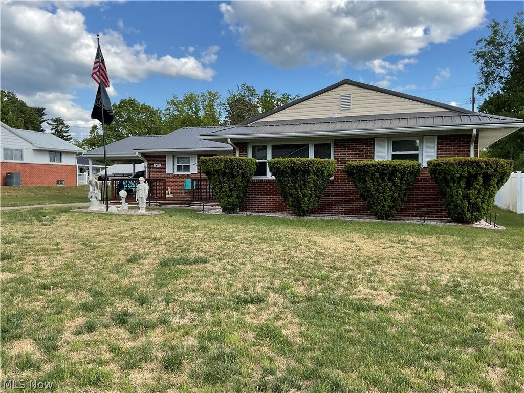 Property Photo:  800 Boso Avenue  WV 26164 