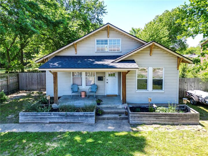 Property Photo:  130 Pleasant Street  AR 72764 