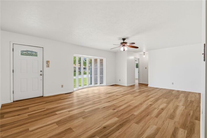 Property Photo: 420 W Eliff Street AR 72761