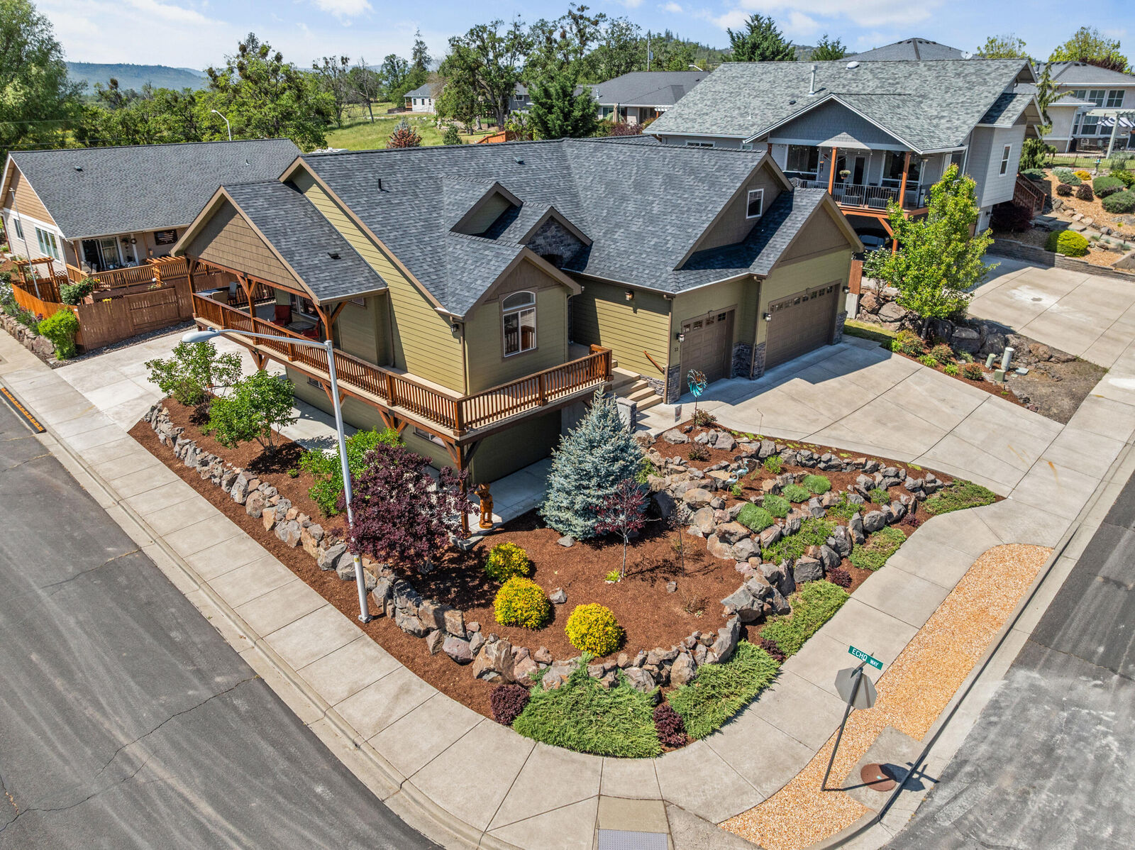 Property Photo:  22 Terra Linda Court  OR 97524 