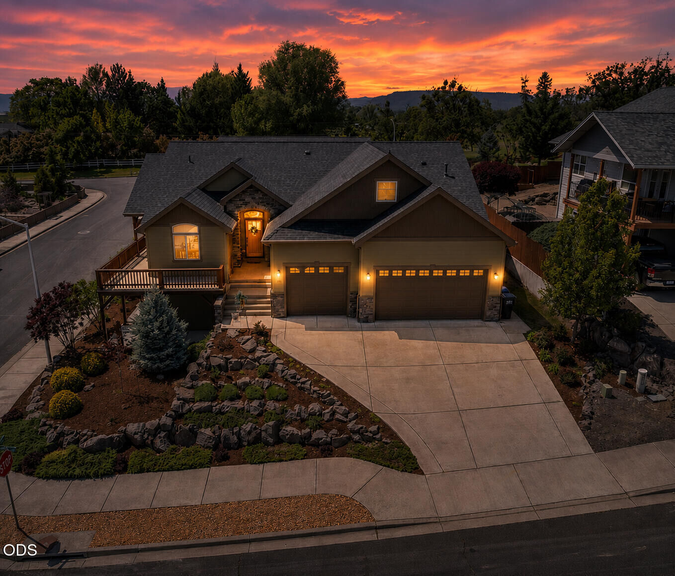 Property Photo: 22 Terra Linda Court OR 97524