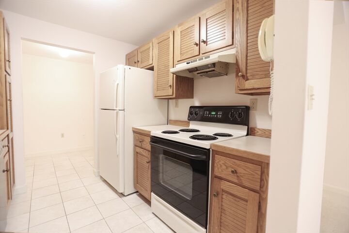 Property Photo:  100 Keyes Road 220  MA 01742 