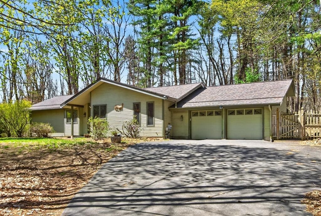 Property Photo:  18 Laurel Ln  MA 01541 