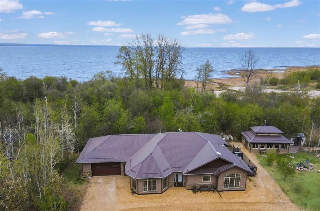 Property Photo: 13520 Township Road 744 AB T0G 1J0