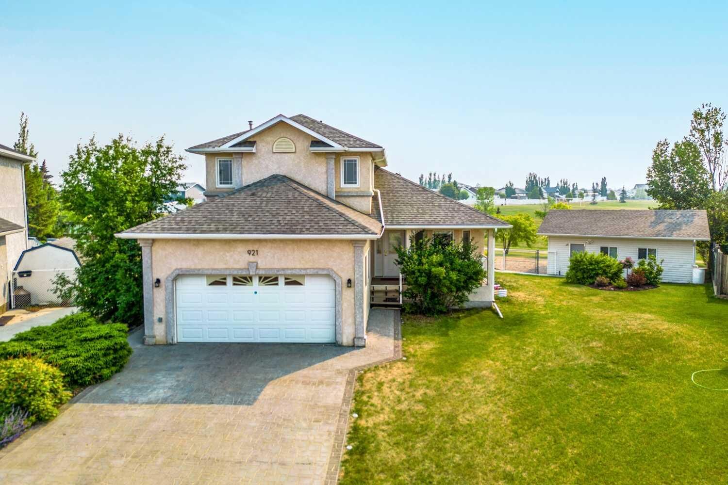 Property Photo:  921 22 Street  AB T9W 1T8 
