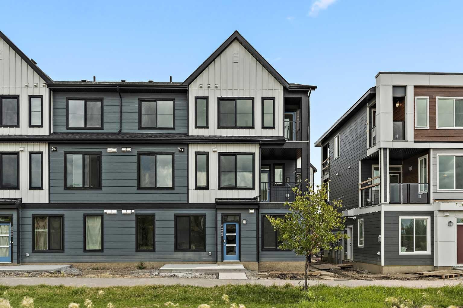 Property Photo: 255 Rowmont Boulevard NW 301 AB T3L 0M2