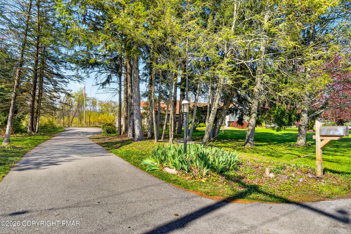 Property Photo:  976 Ridge Road  PA 18013 