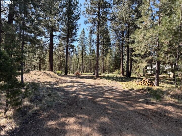 Property Photo:  17019 Upland Rd  OR 97707 