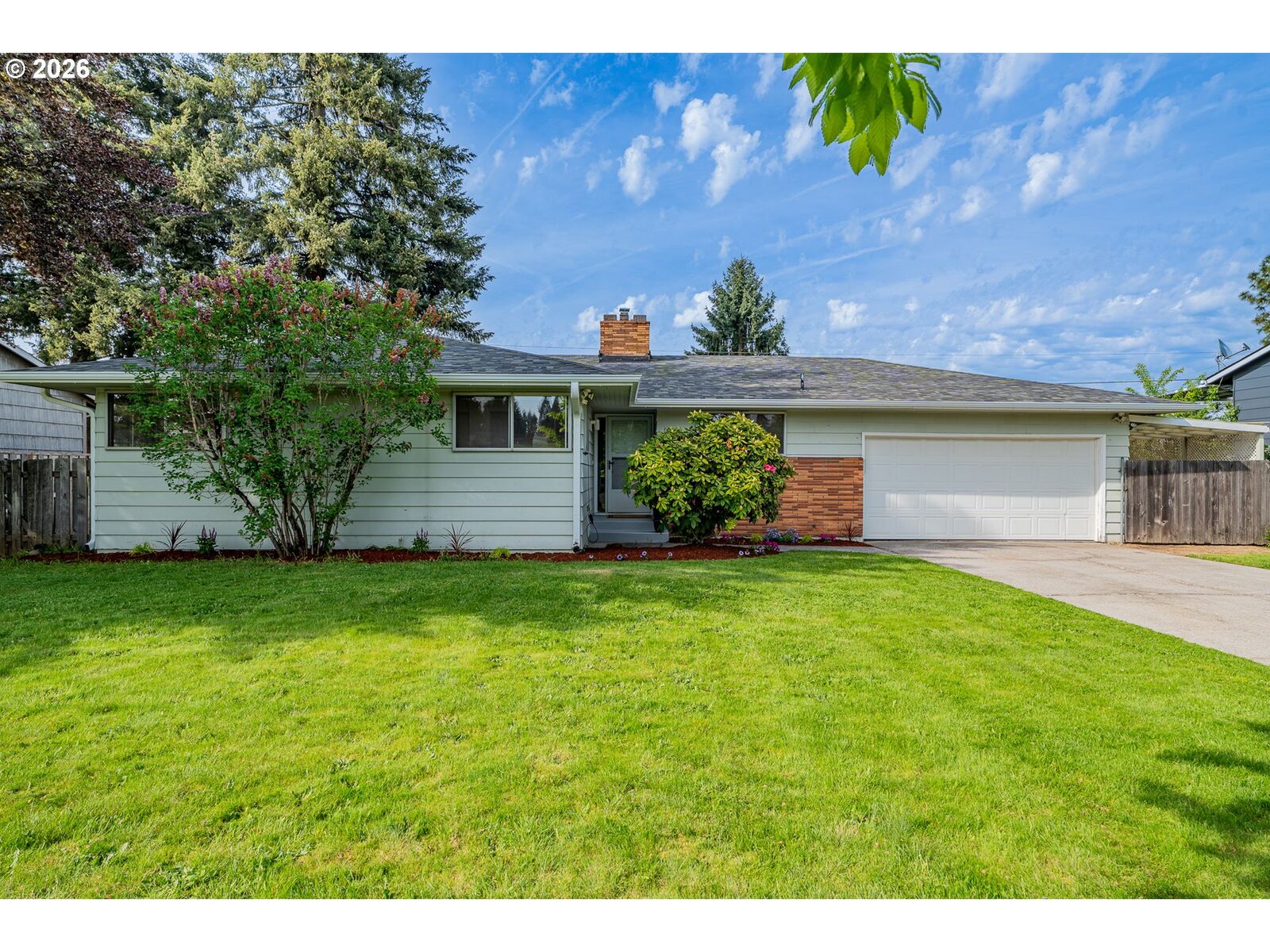 Property Photo:  14045 NE Sacramento St  OR 97230 