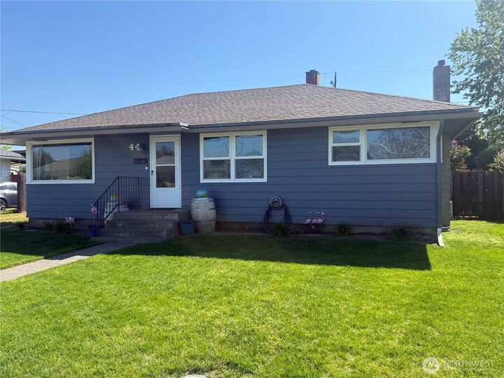 Property Photo:  44  Francis Drive  WA 99362 