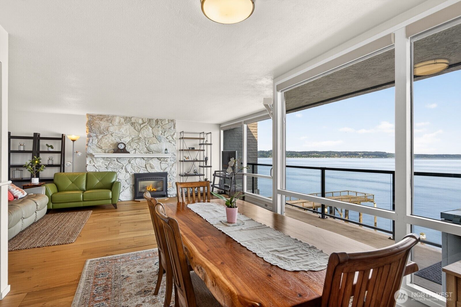 Property Photo:  610  Front Street 405  WA 98275 