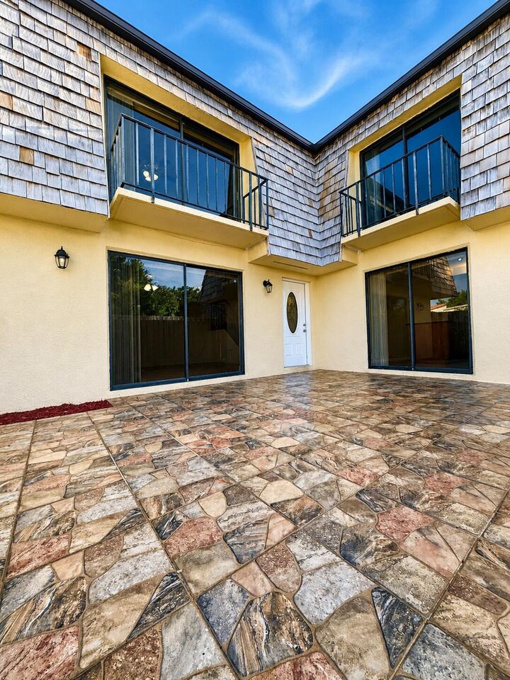 Property Photo:  119 NE Lake Arbor Drive  FL 33461 