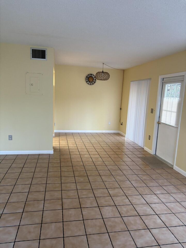 Property Photo:  5130 W Society Pl W H  FL 33415 