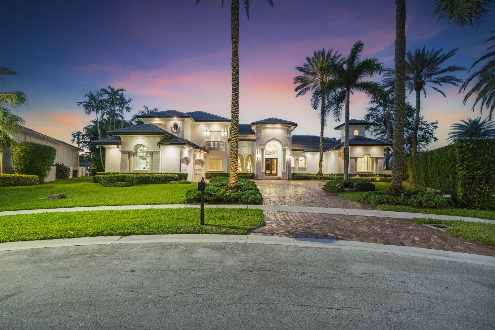 Property Photo:  366 Sweet Bay Avenue  FL 33324 