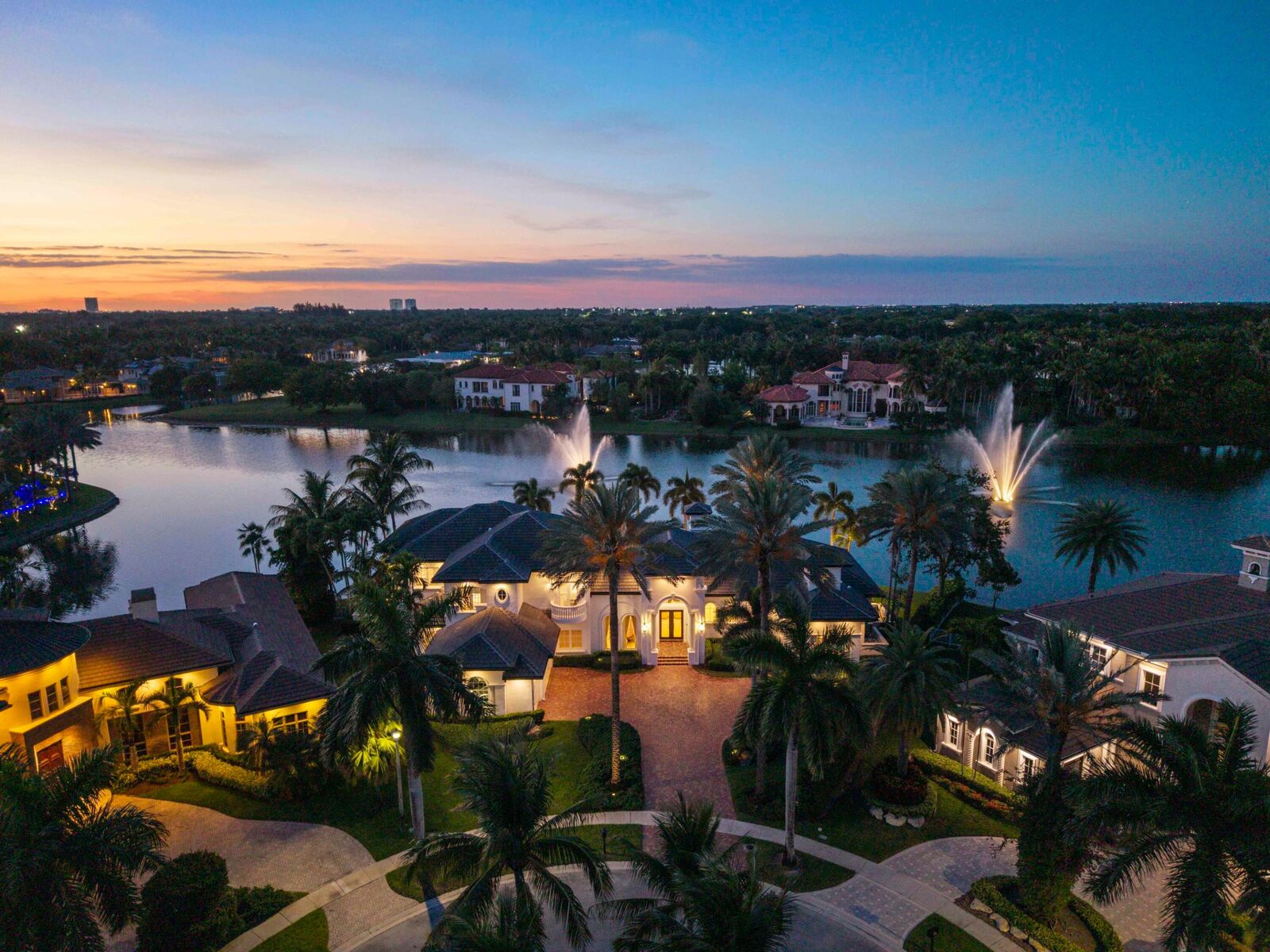 Property Photo: 366 Sweet Bay Avenue FL 33324
