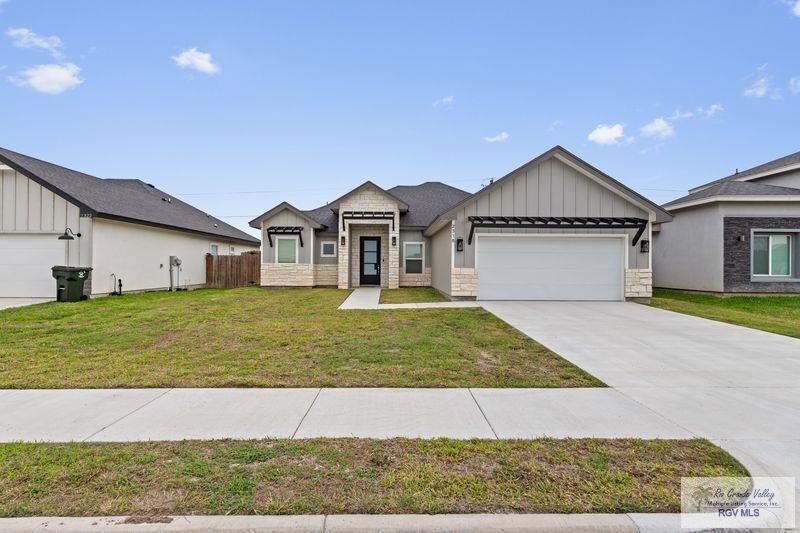 Property Photo:  2318 Seagull Ln  TX 78552 