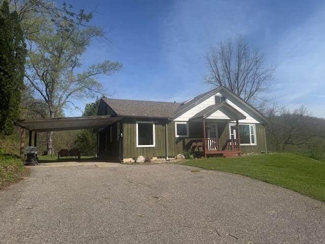 Property Photo:  24078 Chickadee Lane  WI 53581 
