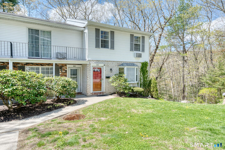 Property Photo:  61 Hunter Court 61  CT 06790 