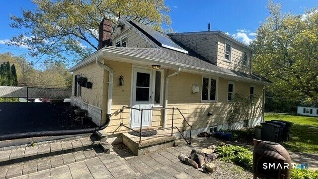 Property Photo:  310 Douglas Street  CT 06606 