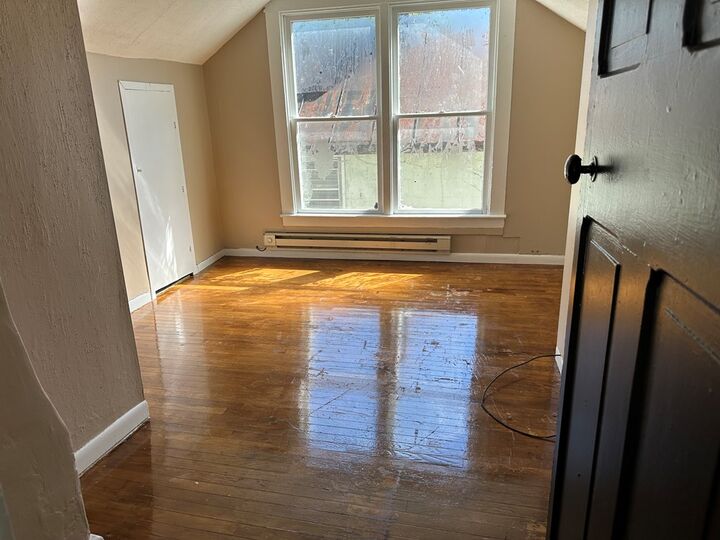 Property Photo:  142 7th St  OH 45601 