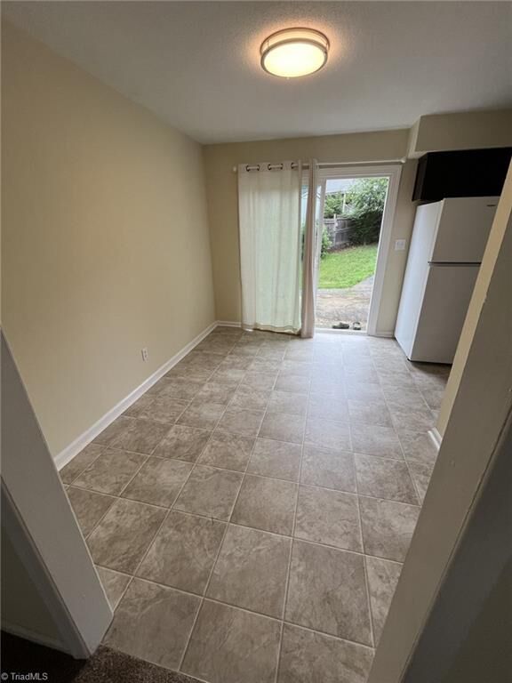 Property Photo:  506 Summit Street 2  NC 27025 