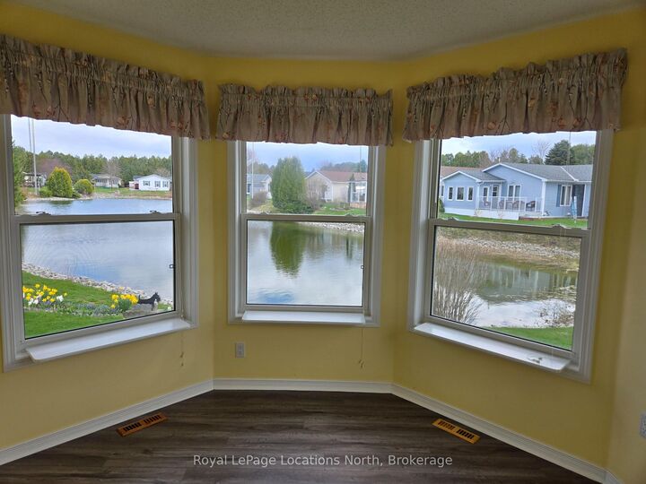 Property Photo: 4 St James Place ON L9Z 3A8