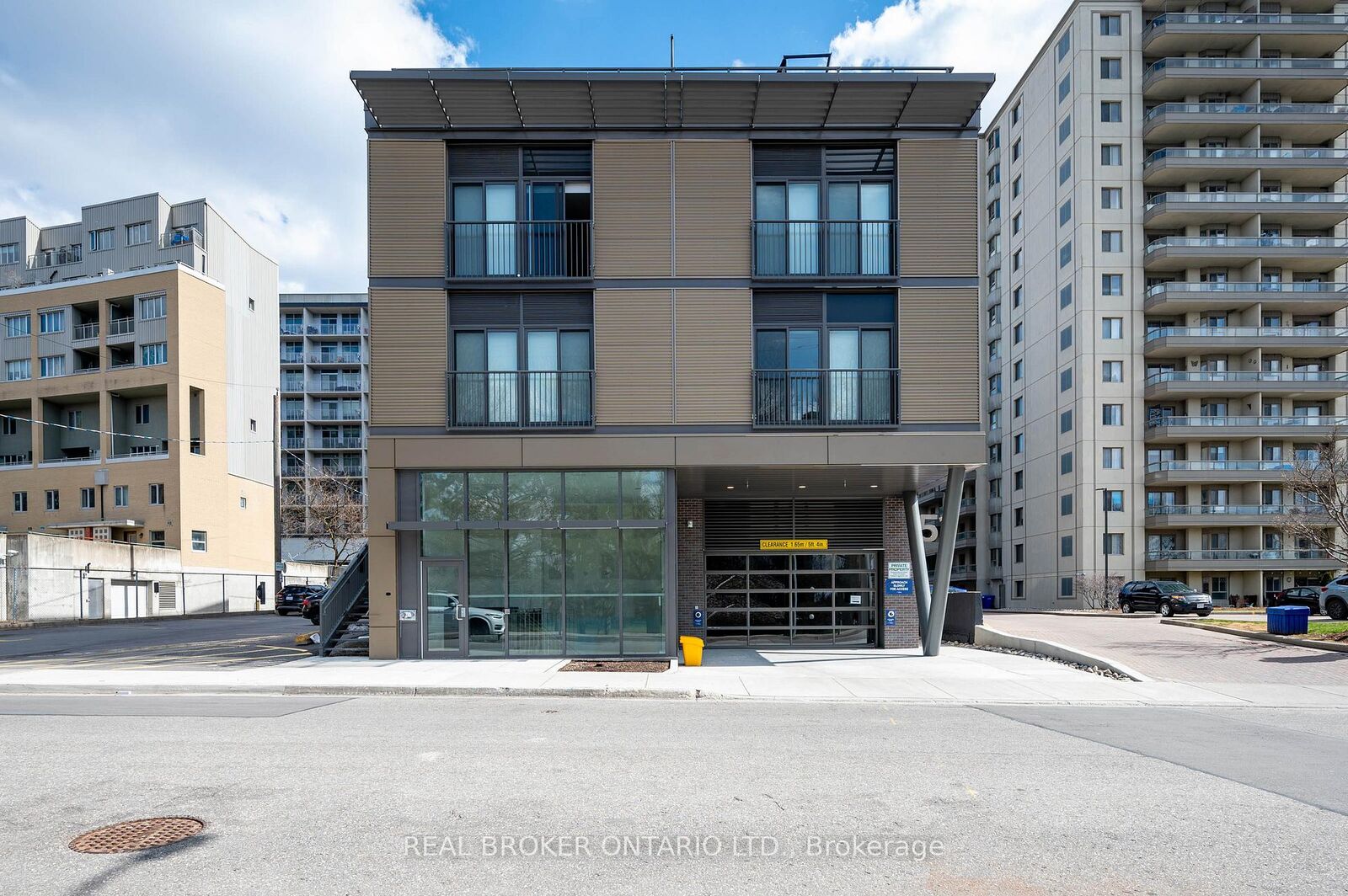 Property Photo: 51 David Street 207 ON N2G 0E8