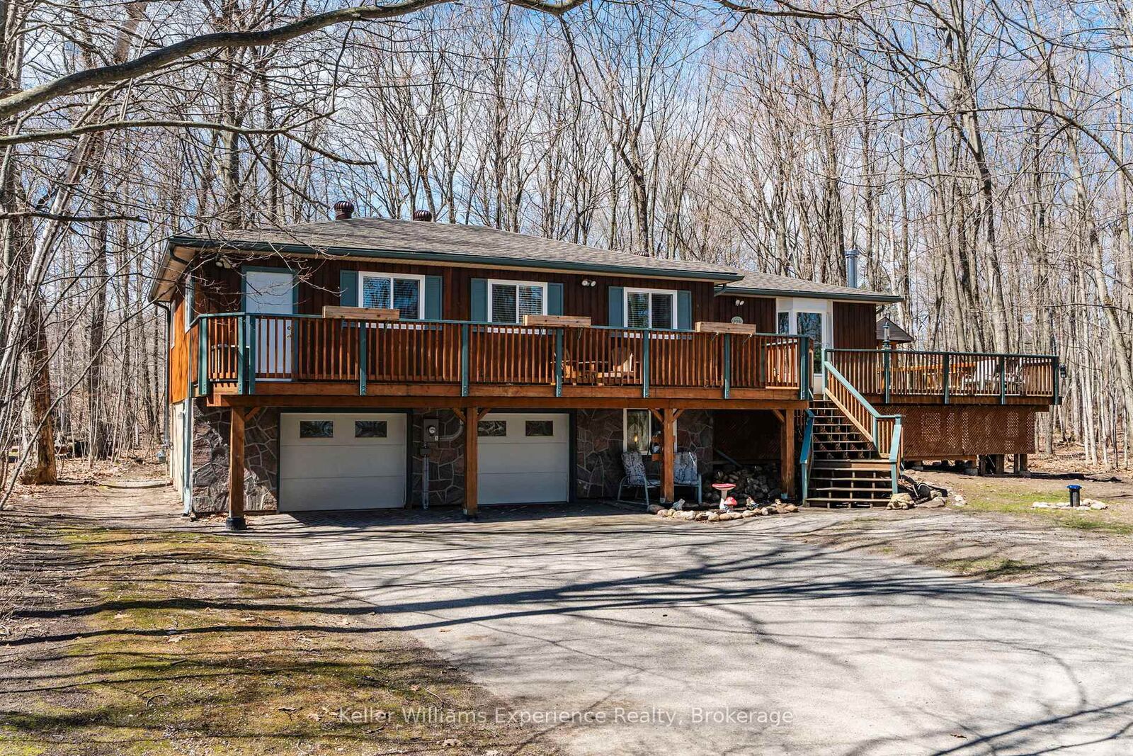 Property Photo: 194 Sawlog Point Road ON L9M 0B1