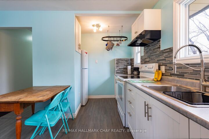 Property Photo: 6 Dickson Street ON K0M 2A0