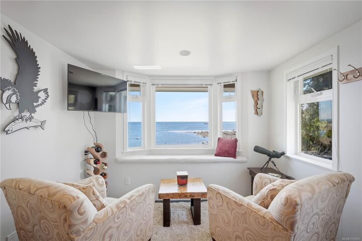 Property Photo:  1006 Seventh Ave  BC V0R 3A0 