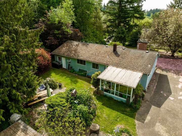 Property Photo: 20889 32B Avenue BC V2Z 2C4