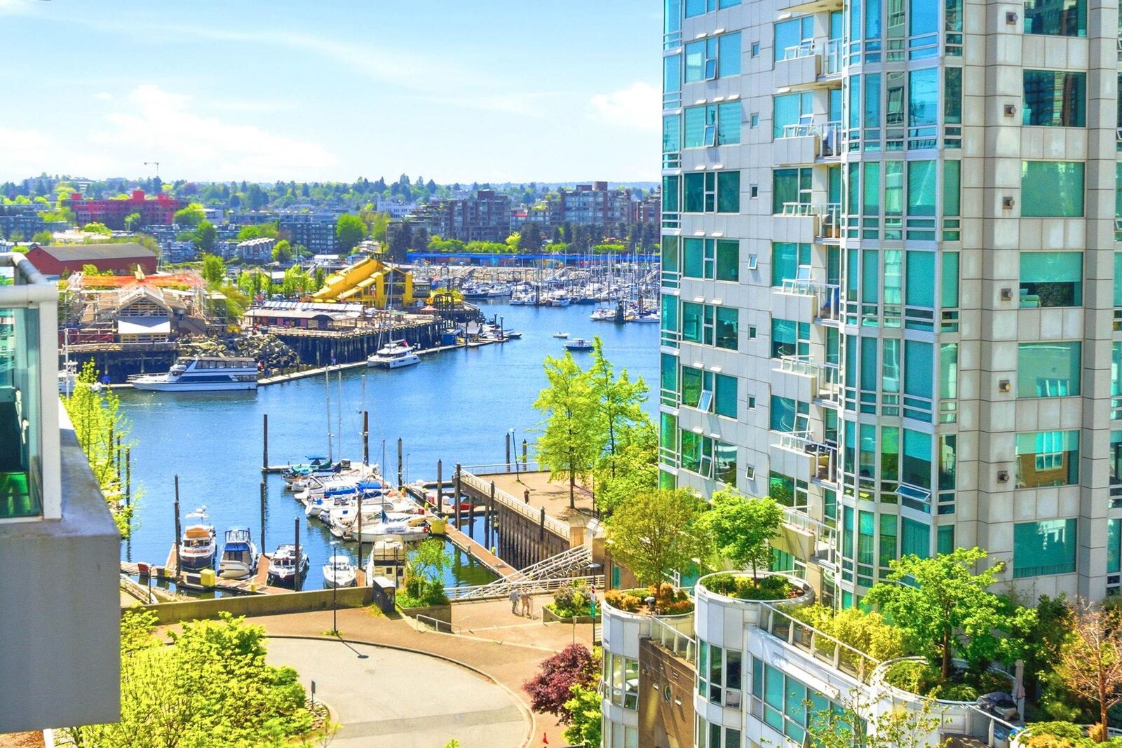 Property Photo:  1500 Howe Street 902  BC V6Z 2N1 