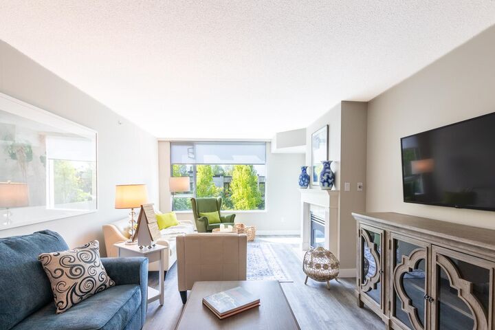 Property Photo: 12148 224 Street 404 BC V2X 3N8