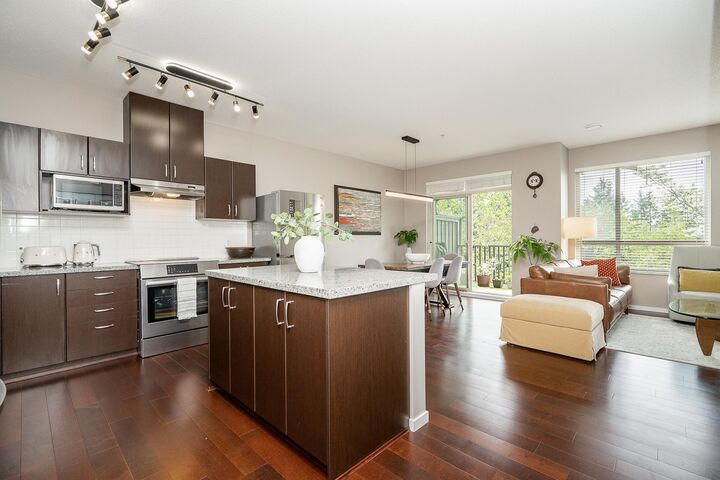 Property Photo: 3138 Dayanee Springs Boulevard 6 BC V3E 0B6